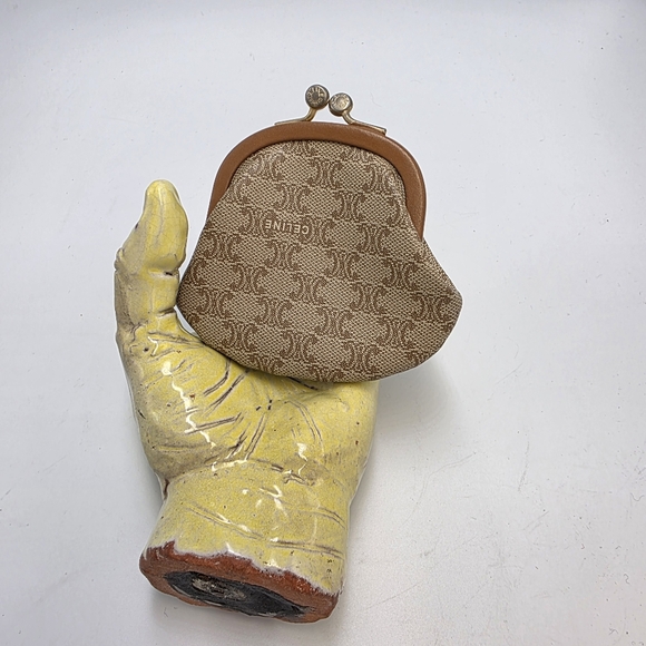 Celine Handbags - Vintage CELINE Triomphe Coated Canvas Coin Purse Kiss Lock Clutch Made in Italy